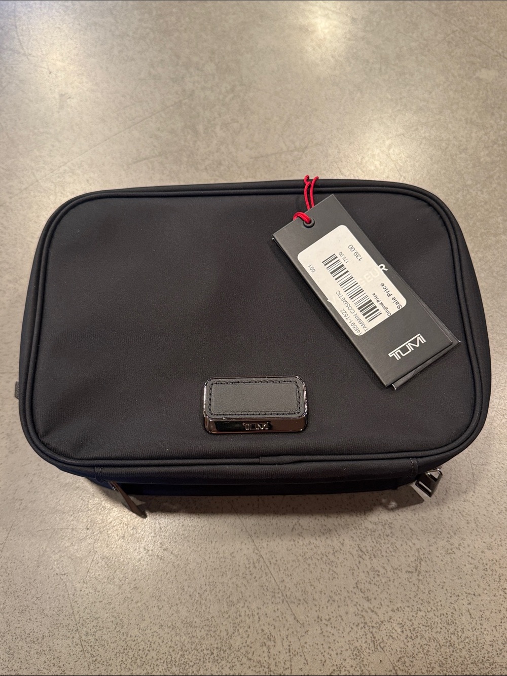 NWT TUMI Voyageur Tammin Cosmetic Case Black Travel Toiletry Organizer